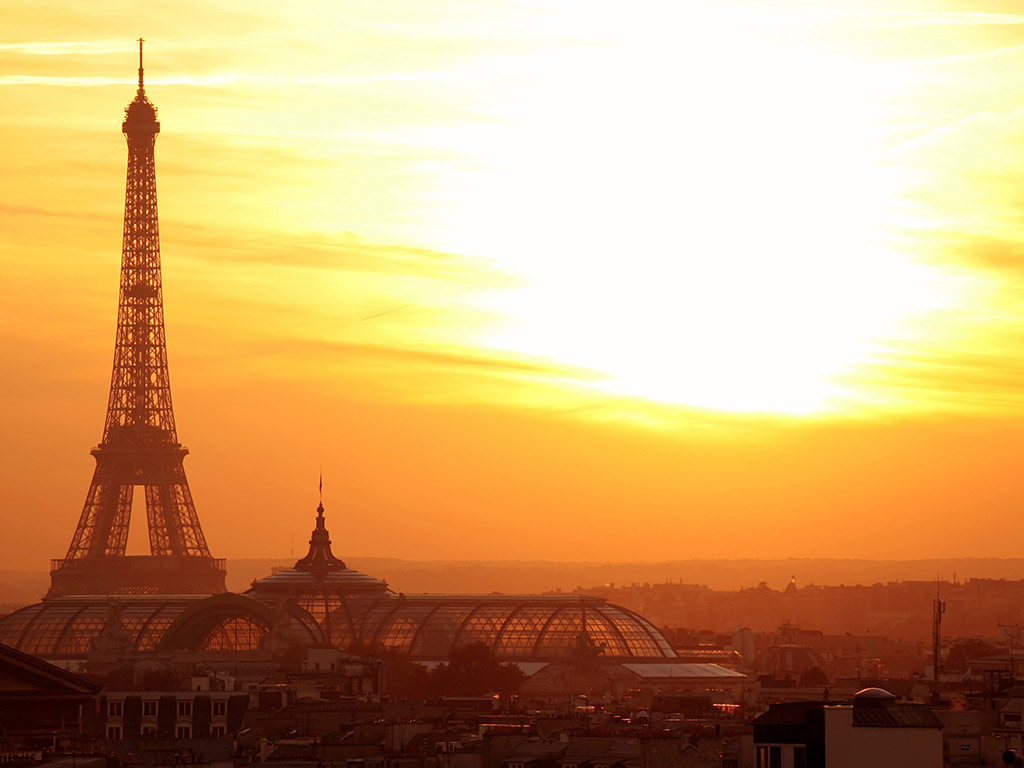 Eiffel Tower Ticket Summit with Priority Access and Audio Guide with Seine River Cruise - Paris