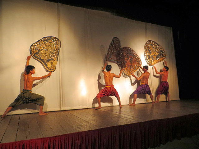 Sovannaphum Shadow Art Performance - Phnom Penh - Central
