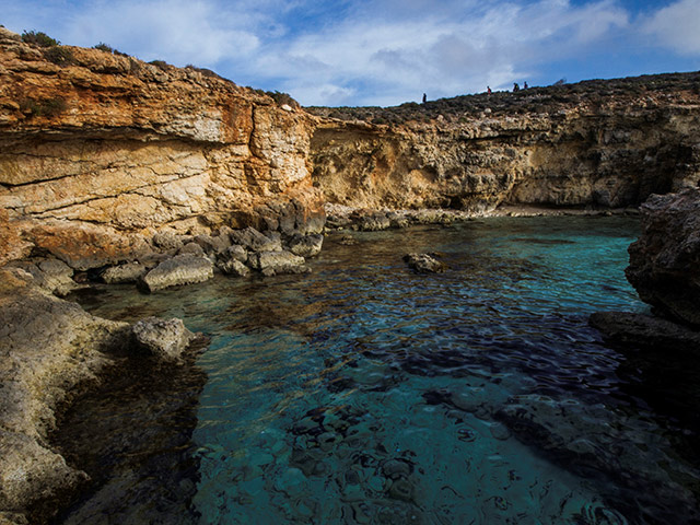 Discovering Gozo - Guided Tour and Trackless train ride to Cittadella