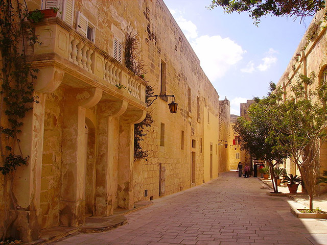 Mdina, Ta Qali Crafts Village and Mosta Tour