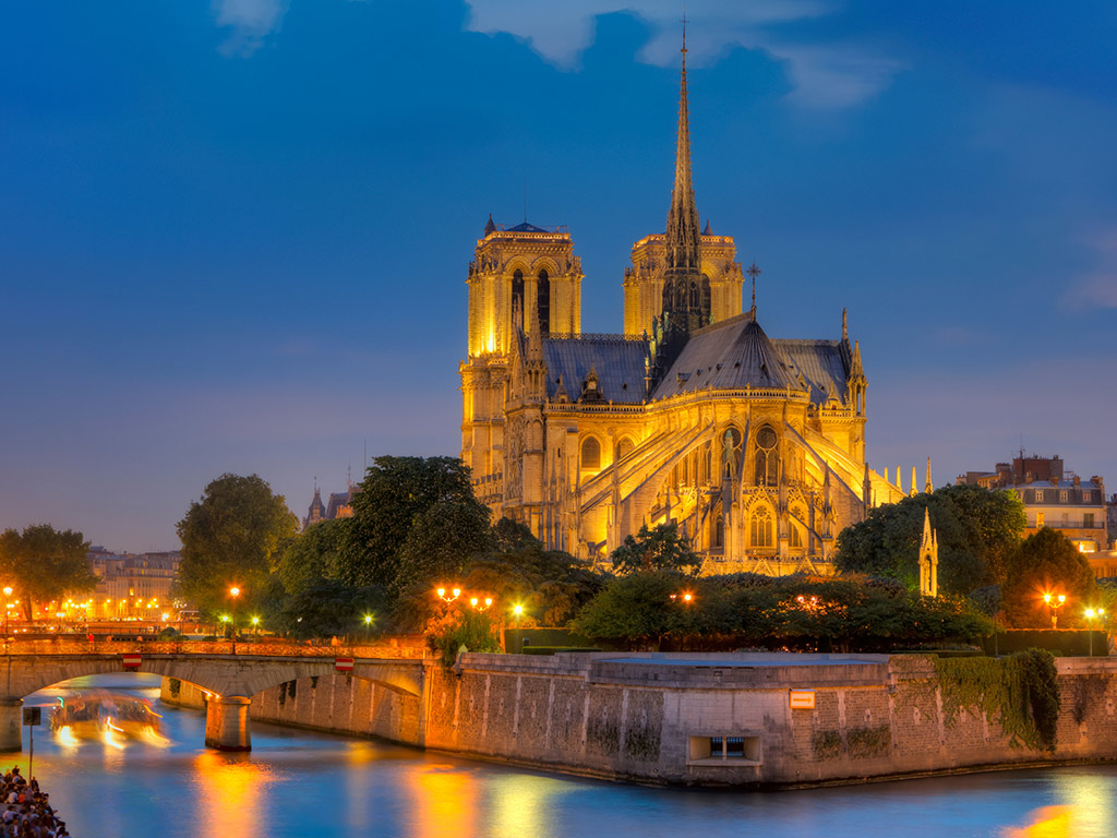 Bateaux Mouches - The Sparkling Cruise image 6