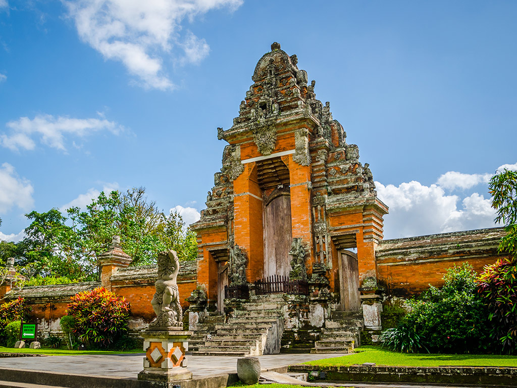 Visit Royal Lake And Sea Temple - Full-Day Private Tour - Bali