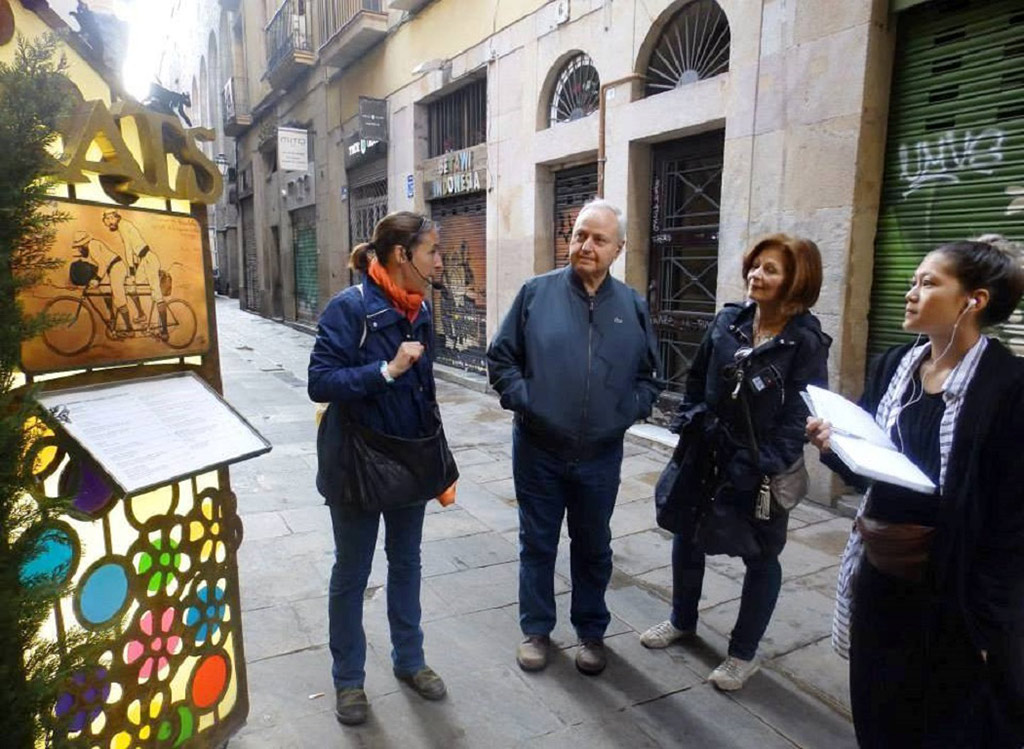 Picasso Museum and Gothic Quarter Walking Tour - English Only